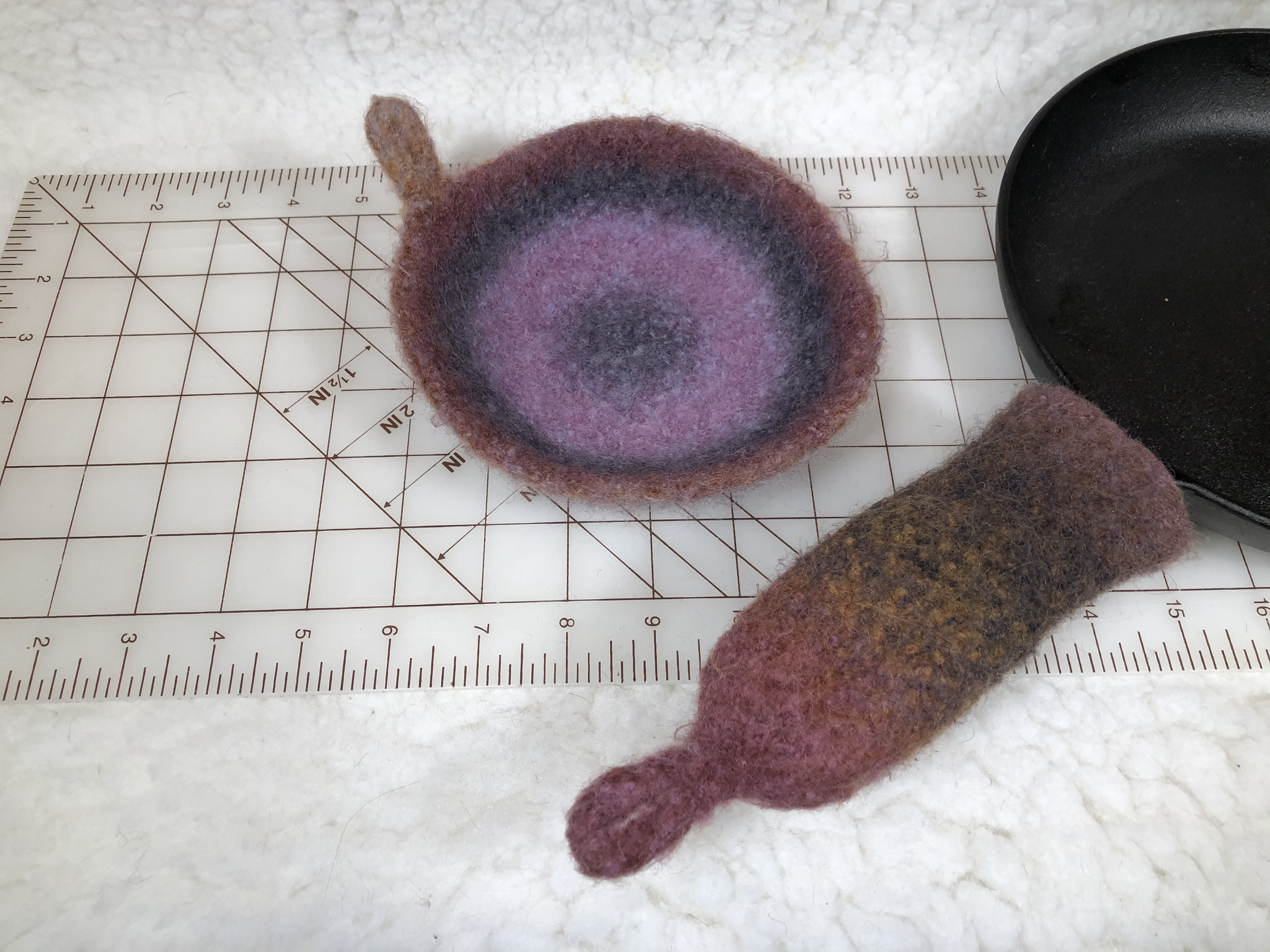 Hand Knit Felted Bowl Buddy and Pan Handler - Mauve Set - Random