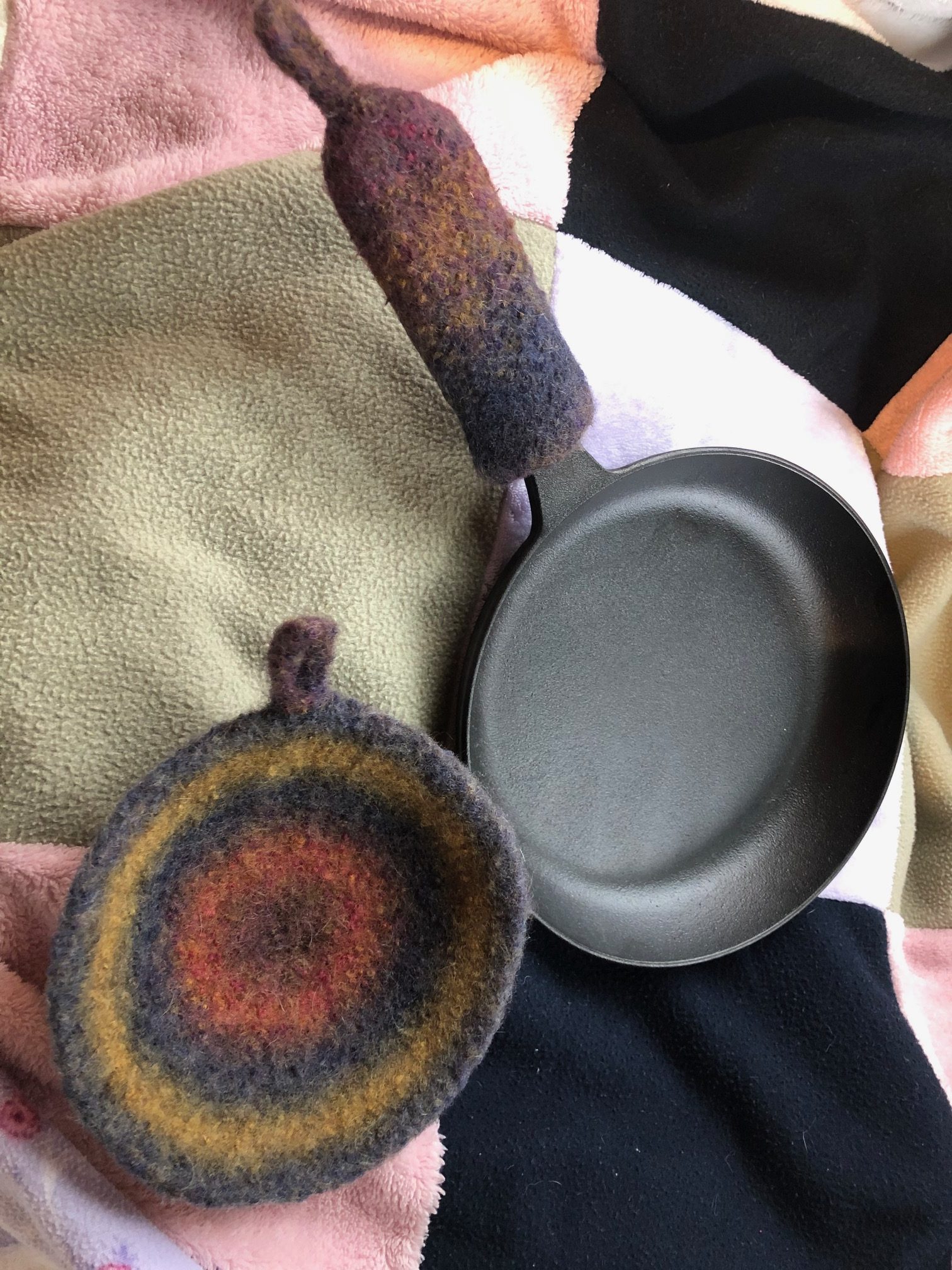 Hand Knit Felted Bowl Buddy and Pan Handler Set G - Random Canyon